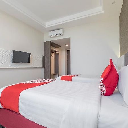 Collection O 1301 Hotel Grand Citra Makassar Exterior photo