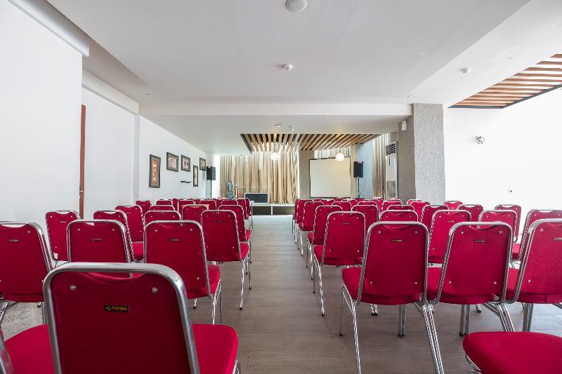 Collection O 1301 Hotel Grand Citra Makassar Exterior photo
